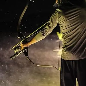 Muzzy Classic Fiberglass Bowfishing Fish Arrow with Nock and Bottle Slide Installed GREEN Carp Point - product information 5