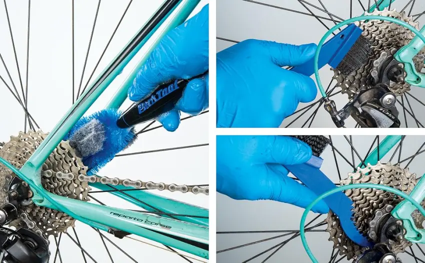 Park Tool Bike Cleaning Brush Kit Single - Park Tool BCB-4.2 brush set cleaning a bicycle