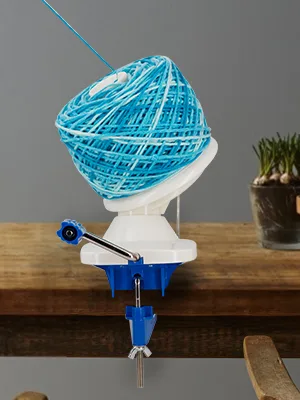 SolidGnik Yarn Ball Winder with Knitting Needles Set, Hand Operated, 4 Ounce Capacity 4 ounce yarn ball winder - product information 2