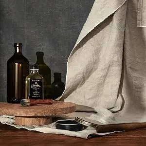 Saphir Medaille d'Or Renovator  All-Purpose Leather Shoe Cleaner & Conditioner Mink-oil - polish