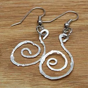 The Beadsmith Interchangeable Texture Hammer - Metal Elements - 9.5 inches, 75mm, 13.4oz Steel Head with Twelve 23mm Faces - Texturing Tool Used to Add Patterns & Dimension to Metalwork 23mm - 12 Faces - texture wire earrings