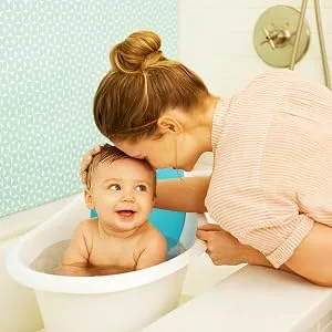 Munchkin Caddy Toddler Bath Toy Organizer - bath tub