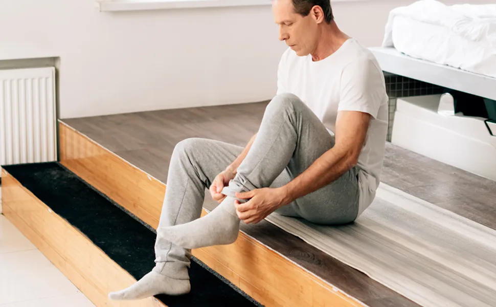 Physicians' Choice Diabetic Socks Diabetic Socks for Men - Crew Socks 12-Pack 10-13 White - product information 2