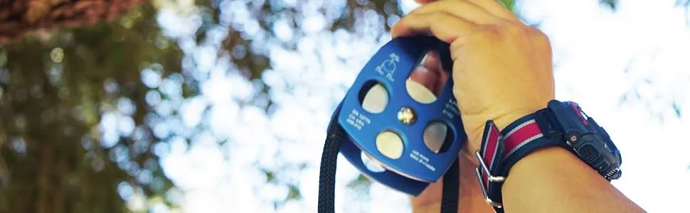 Fusion Climb Strux Aluminum Rescue Side Swing Pulley Blue 34KN - product information 2