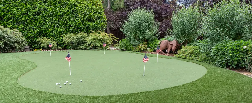 WATSY USA Golf Flagstick Practice Mini Putting Green Flags For Backyard Outdoor Patio Home Training Mini Golf Flag Kit Combo With Putting Hole Cup Portable 2-Section Design - USA Set of 1 - banderas poste y copa para cancha de mini golf en el patio de casa patio interior