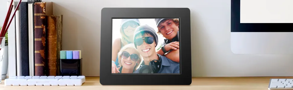 Aluratek 8 Inch LCD Digital Photo Frame with Auto Slideshow Using USB SD/SDHC (ADPF08SF) - Black - 8 inch digital frame