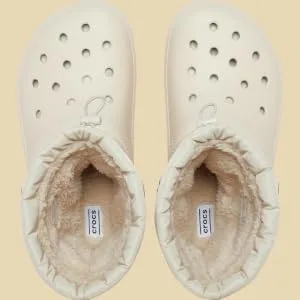 Crocs Women's Classic Neo Puff Shorty Boot W Snow 7 Light Grey White - Classic neo puff boot