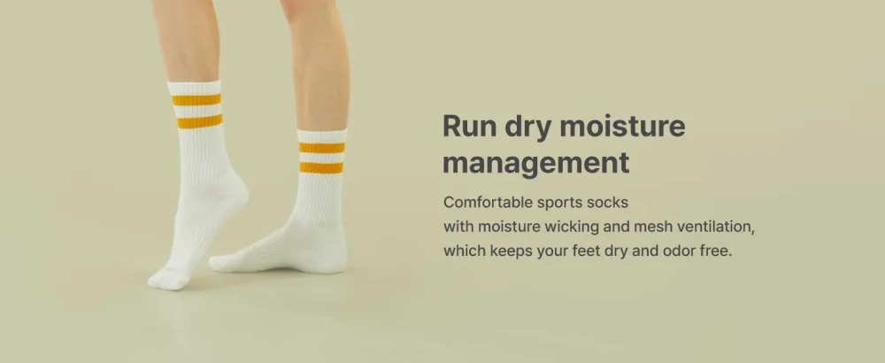 MONFOOT Women's and Men's 4-8 Pack Athletic Cushioned Crew Socks Solid White (8 Pairs) Medium - run dry moisture management