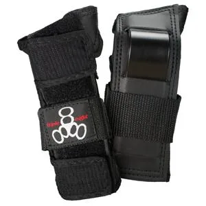 Triple Eight Saver Series Pad Set with Kneesavers, Elbowsavers and Wristsavers, Large, Black - product information 10