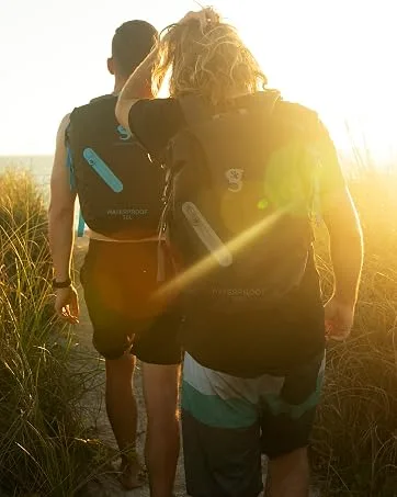 geckobrands Lightweight 30L Waterproof Backpack, Black/Gold - Watertight Backpack for Hiking and Light Water Activities 30 L Black / Gold - Waterproof Lightweight Backpack
