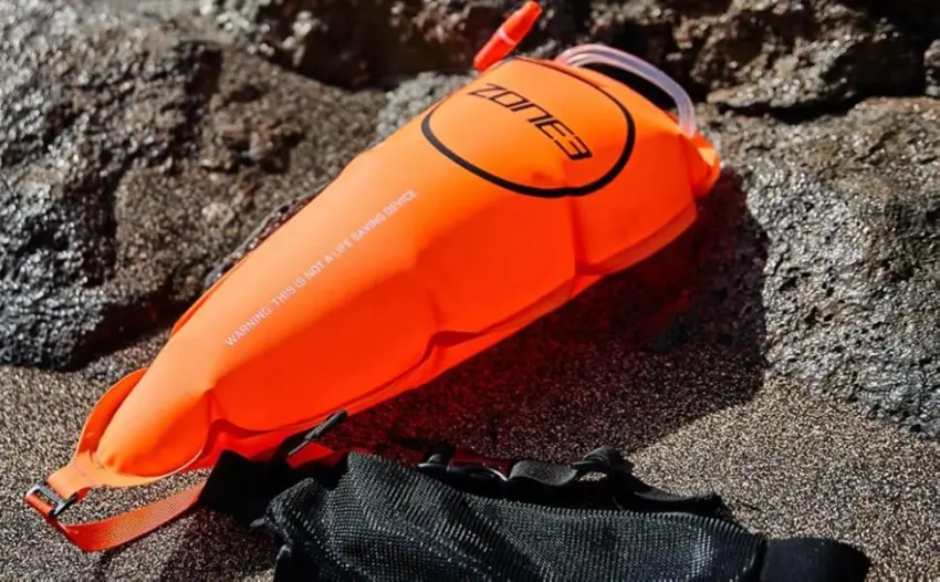 ZONE3 Swim Safety Belt with Tow Float Pouch - zone3