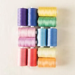 Connecting Threads Print Collection Precut 100% Cotton Quilting Fabric Bundle Fat Quarter (Hello Daisy) - different colored 100% cotton essential thread spools
