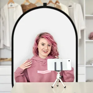 NEEWER 31"x47"/80x120cm Light Reflectors for Photography, Portable 5 in 1 Collapsible Multi Disc with Bag - Translucent, Silver, Gold, Black, White Diffuser for Studio and Outdoor Lighting - product information 7