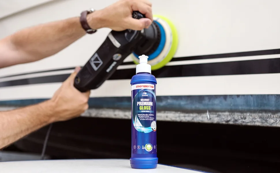 menzerna Marine Gelcoat Premium Gloss 32 oz Super Finish - Menzerna Gloss Pad 2