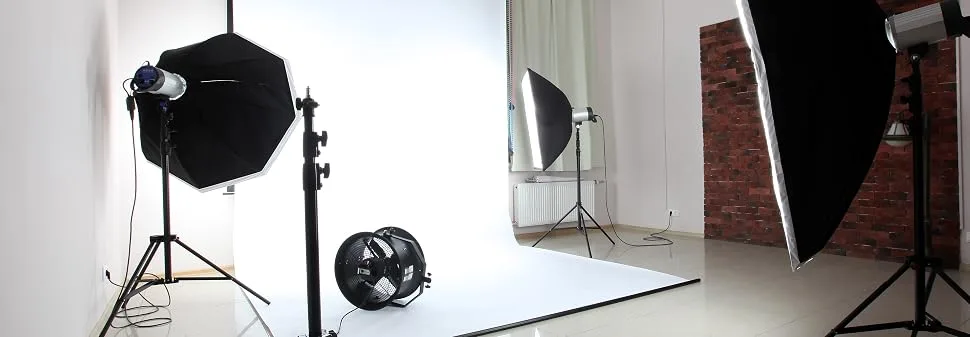 Leeventi Teleprompter I Compatible with iPhone, iPad, Android Smartphones, Photo or Video Camera I Suitable for All tripods I 600g, 30403 cm - Prompter Studio