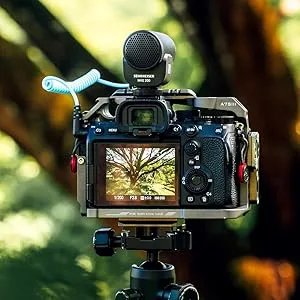 Sennheiser Professional MKE 200 Directional On-Camera Microphone with 3.5mm TRS and TRRS Connectors for DSLR, Mirrorless & Mobile,Auxiliary - mke200 camera mic