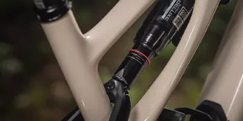 Rockshox Monarch Plus RC3 Debon Air Tune Mid Reb/Mid Comp Fast Body (Includes Service Kit and Shock Pump) 216 x 63/8.5 x 2.5 - rockshox