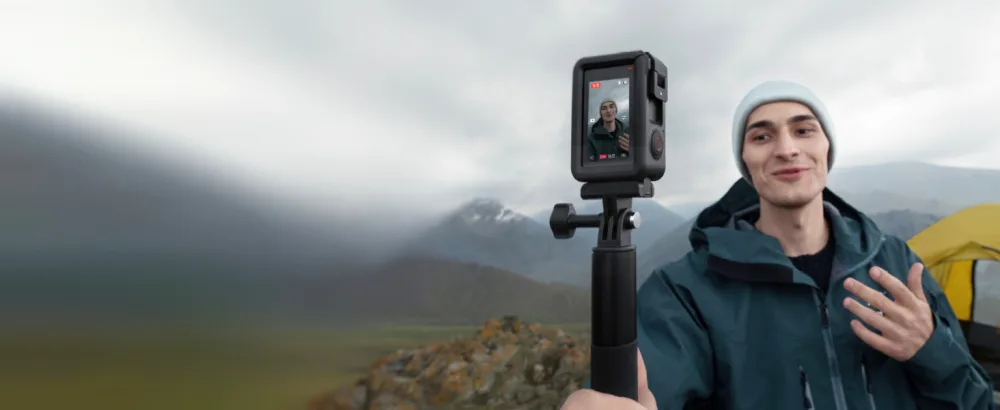DJI Osmo Action 3 Standard Combo, Waterproof Action Camera with 4K HDR & Super-Wide FOV, 10-Bit Color Depth, HorizonSteady, Cold Resistant & Long-Lasting, Vlogging Camera for YouTube Standard Combo Single - vlogging camera