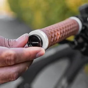LEZYNE Dual Insert Bicycle Kit, Handlebar End Cap Multi-Tools, Includes Tubeless Tire Repair Kit with 5 Tire Strips & Tool Insert Kit, Bike Bar Plugs, Large - LEZYNE Dual Insert Kit, Handlebar, bar, end, caps, bike, Bicycles