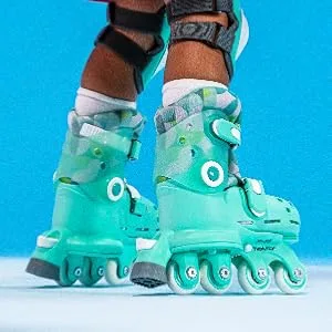 Yvolution Twista Skates Learner Training Skates for Beginner, 2 in 1 Adjustable Roller Skates, Converts from Tri-Wheel to Inline Skates, No Tool Needed for Girls Boys 2+ Years Old, US Size 7-11 Green - Twista Skates 1