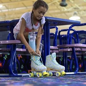 Candi GRL Lucy Adjustable Girls Roller Skates White Medium (3-6) - How to Fit