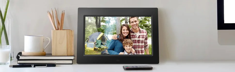 Aluratek 10" LCD Digital Photo Frame w/4GB Built-In Mem & USB SD/SDHC Support (ADMPF310F) Black 10" (w/ Built-in Memory) - 10 inch digital photo frame
