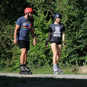 Roller Derby Aerio Women's Inline Skates 8 Mint - Aerio skating on the trail