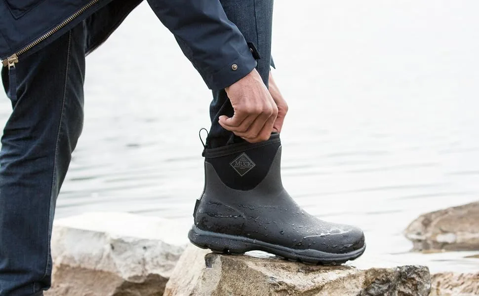 Muck Boot Arctic Excursion Ankle 11 Black - AELA-000_Lifestyle image