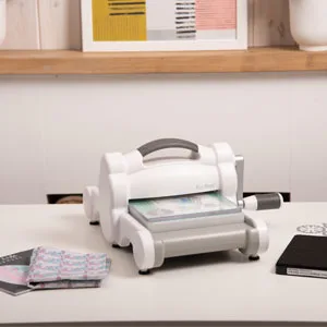 Sizzix Big Shot Starter Kit 661500 Manual Die Cutting & Embossing Machine for Arts & Crafts, Scrapbooking & Cardmaking, 6 Opening Big Shot Starter Kit Big Shot Plus - starter