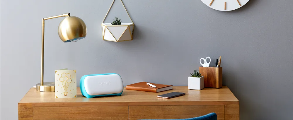 Cricut Joy Machine - A Compact, Portable DIY Smart Machine for Creating Customized Labels, Cards & Crafts, Works with Iron-on, Vinyl, Paper & Smart Materials, Bluetooth-Enabled (iOS/Android/Windows) Machine Joy - Cricut joy