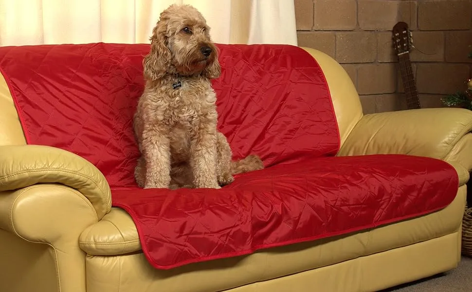 DOWN UNDER OUTDOORS Large Waterproof Windproof Extra Thick 350 GSM Quilted Fleece Stadium Blanket Green Check - being used as a pet blanket