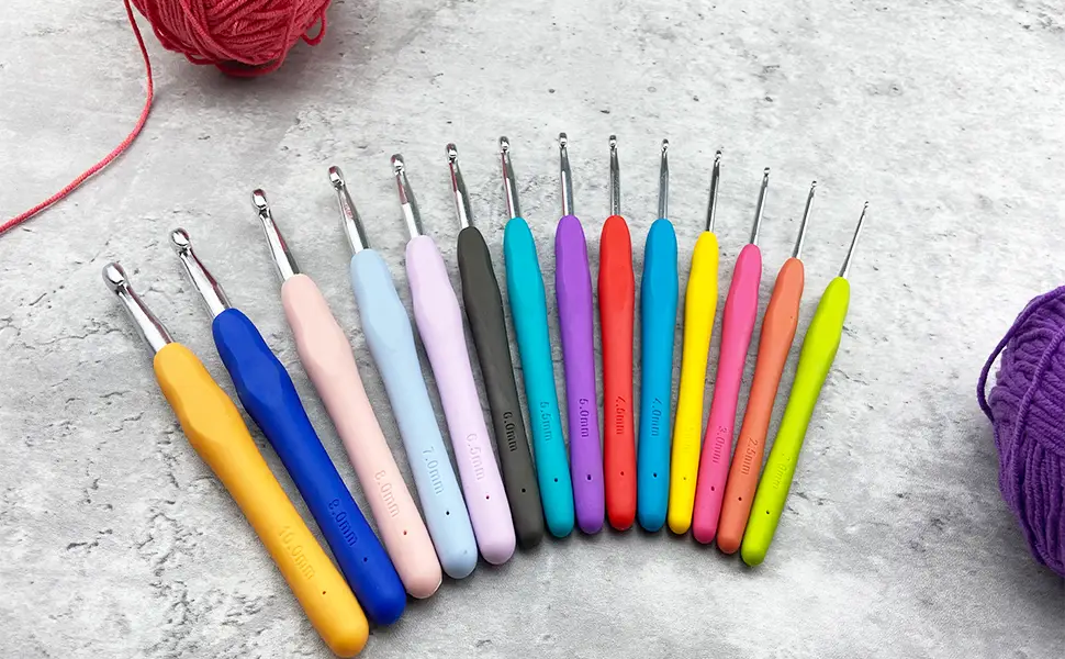 Mdoker Size H/8(5mm) Crochet Hook,Extra Long Crochet Hooks for Arthritic Hands,Ergonomic Grip Soft Handles for Beginners and Experiecced Crochet Lover ,Comfortable/Easy to Use - crochet hooks