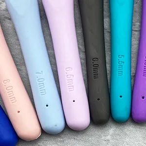 Mdoker Size H/8(5mm) Crochet Hook,Extra Long Crochet Hooks for Arthritic Hands,Ergonomic Grip Soft Handles for Beginners and Experiecced Crochet Lover ,Comfortable/Easy to Use - crochet needles