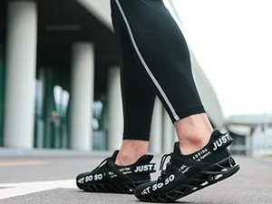 Mens Running Shoes Walking Non Slip Blade Type Sneakers 11 A-black - product information 5