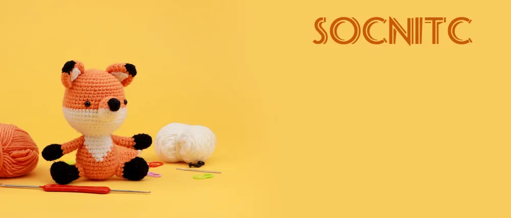 SOCNITC Beginner Crochet Kit Crochet Animal Kit and Knitting Starter Kit with Instruction tutorials and Video tutorials Peasy Yarn Hook Needle Accessories for Beginners and Lovers DIY Fox - Crochet Kit