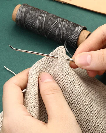 UOOU Yarn Needle, Bent Needle Tapestry Needle Set Wool Needles Large-Eye Blunt Needles Sewing Needles Weave Knitting Needles with Box (Random Color) - leather sewing kit