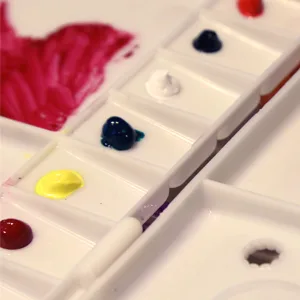 Transon Paint Palette Box 33 Wells for Mixing Gouache, Acrylic and Oil Paint with 1 Paint Brush - color mixing