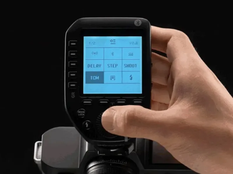 Godox XProII-S i-TTL 2.4G Wireless High Speed Sync 1/8000s Flash Trigger Transmitter,11 Customizable,5 Group Button,4 Function Buttons Offer Convenient Manipulation - Improved TCM function