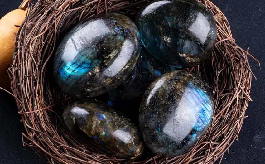 UU UNIHOM Natural Labradorite Plam Stones,Gemstones Irregular Polished Worry Stone 1.5"-2.7" - stone