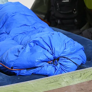 LUXCOL Down Camping Blanket - 700 Fill Power Puffy, Warm, Water Resistant, Lightweight and Portable for Outdoors, Travel, Camping - Black - Foot Box Cord