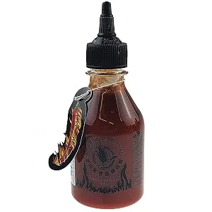 Flying Goose 5piece set Sriracha chili sauce different types 5 x 200 ml + esnado dragon pendant - Black Out