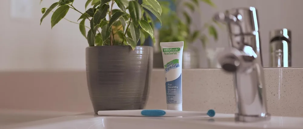 VeriFresh Fresh Breath Kit for Bad Breath - Tongue Scraper & Cleaner with Cleaning Gel   All Natural Treatment - Gum Care Kit