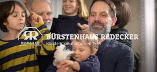 Redecker Natural Pig Bristle Children's Bath Brush with Waxed Beechwood Handle  100% Made in Germany  11-3/8-Inches - Natural bristles and materials