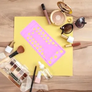  HONMEET 2 Sets Lipstick Filling Tray Supplies For Making Lip Balm Lip Balm Filling Tray DIY Purple PP Scraper - product information 4