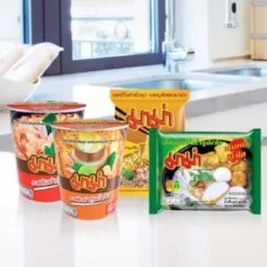  MAMA MAMA Instant Noodles with Braised Beef Flavour - Oriental Style Instant Noodle Soup - Authentic Thai Cuisine - 24 x 60g - Marque MAMA