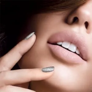 Maybelline New York Color Show Nail Lacquer  Born With It  0.23 Fluid Ounce - product information 2
