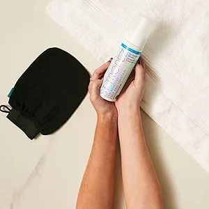 St. Tropez Prep & Maintain Tan Build Up Remover Mitt - Mitt