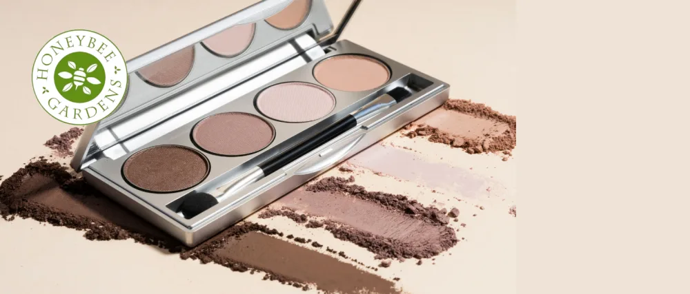 Honeybee Gardens Refillable Pressed Eye Shadow Compact - SOLD EMPTY - Eco Friendly  Fits 26mm or Smaller Pan - Customizable Travel Companion - Pressed Eye Shadows Skinny Dip