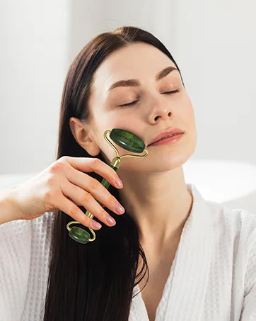 YLTNEUQER Jade Roller Gua Sha Set (Black) - product information 3