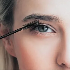 Doucce Maxlash Volumizer Mascara  Black  11.5 ml - mascara